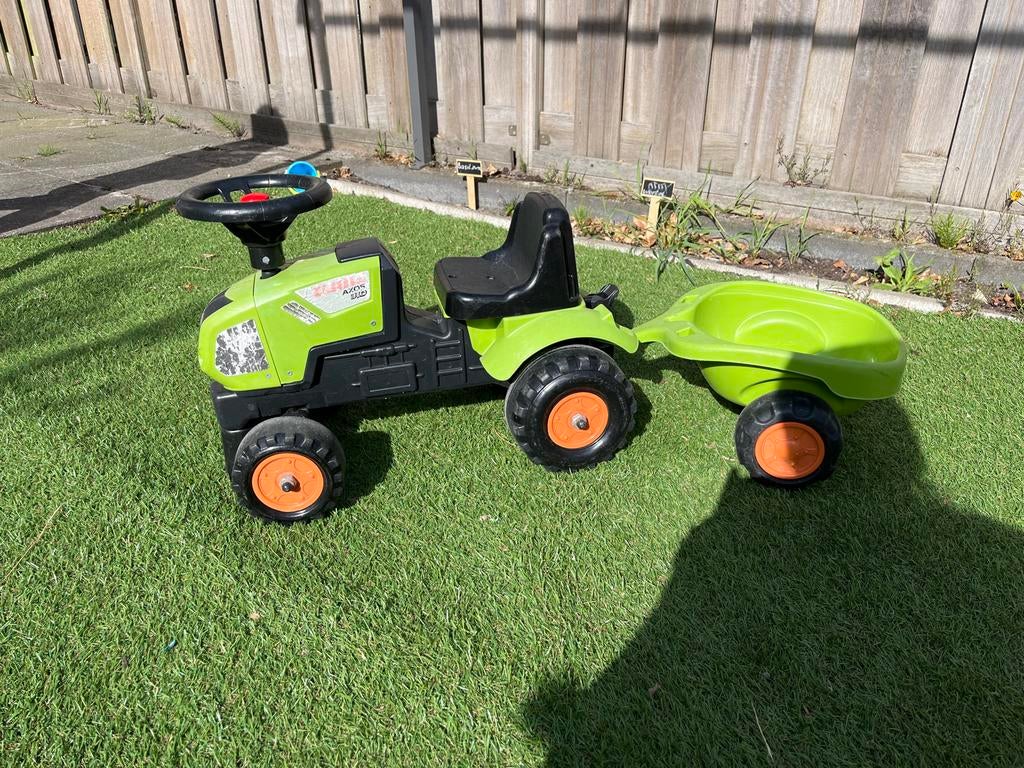Gebruikte Claas Axos 310 tractor met aanhanger voor kinderen, Ophalen, Gebruikt