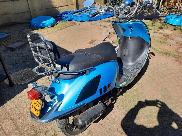 scooter sym allo in nette staat retro model, Fietsen en Brommers, Scooters | SYM, Gebruikt, Allo, Maximaal 45 km/u, Benzine, Ophalen