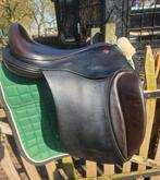 Dressuurzadel Strada type C1, 17.5" voor P.R.E., Dieren en Toebehoren, Ophalen, Dressuur