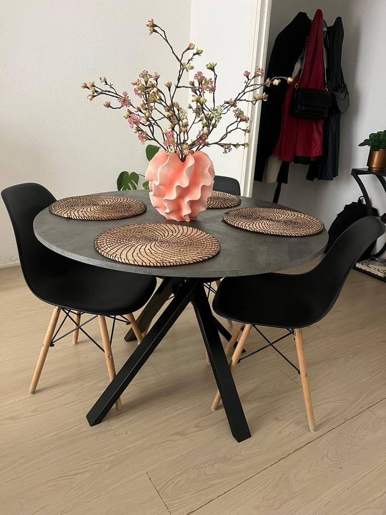 Moderne ovale eettafel, Huis en Inrichting, Tafels | Eettafels, Zo goed als nieuw, 100 tot 150 cm, 150 tot 200 cm, Vier personen