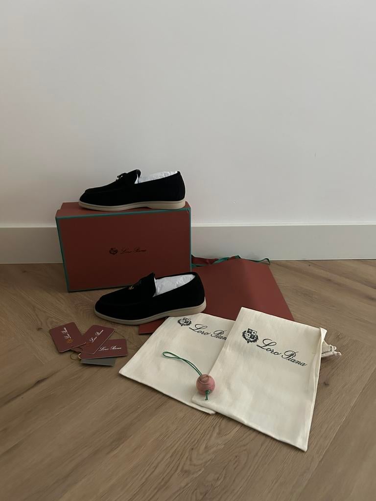 Loro piana, maat 38, 39, 40, Kleding | Dames, Ophalen of Verzenden, Nieuw, Overige kleuren, Instappers