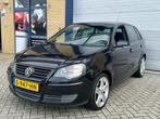 Volkswagen Polo 1.2-12V Trendline, lichtmetaal, airco, stuur, Voorwielaandrijving, Stof, Gebruikt, Zwart