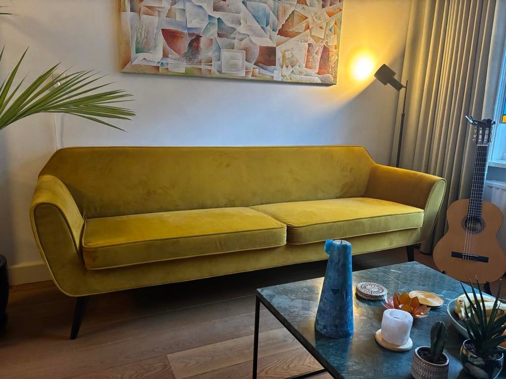 Gele velvet bank, Huis en Inrichting, Banken | Bankstellen, Ophalen of Verzenden, 75 tot 100 cm, Driepersoons, 200 tot 250 cm