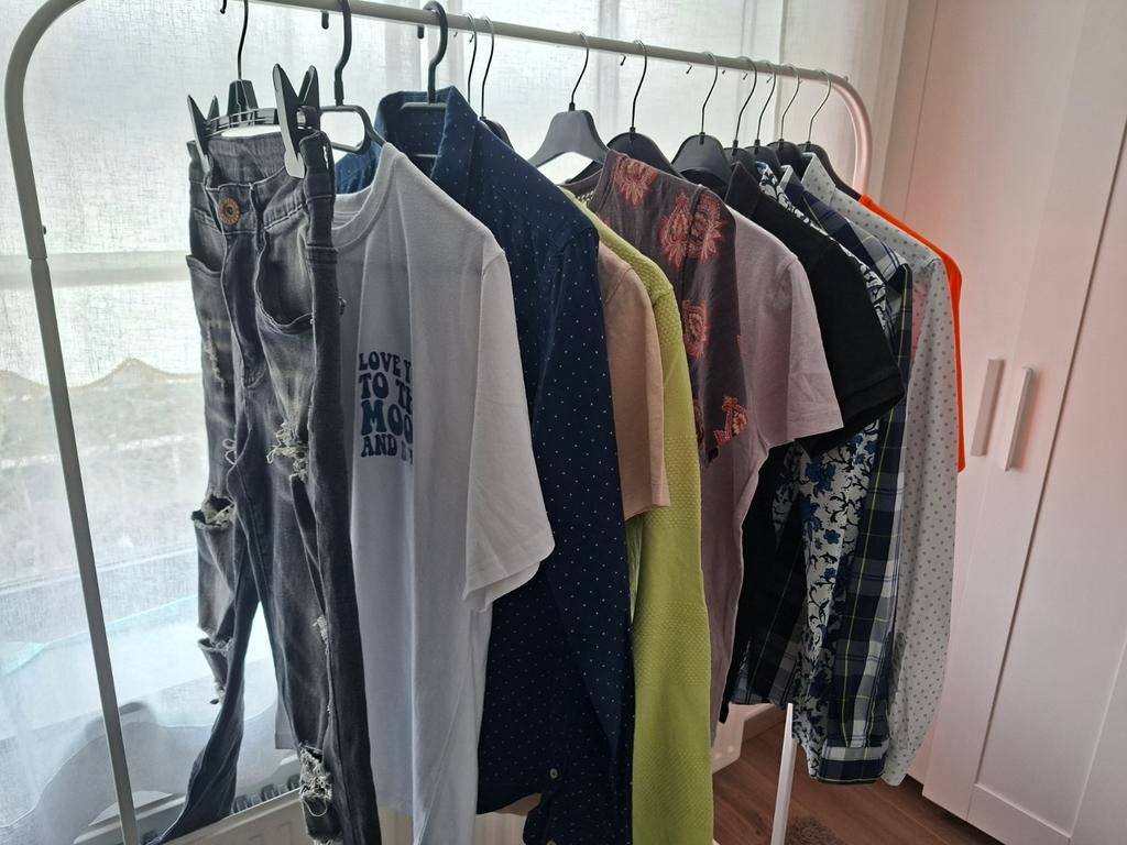 Kledingbundel mannen kleding - maat S - 12 items, Kleding | Heren, Ophalen of Verzenden, Gedragen, Overige maten