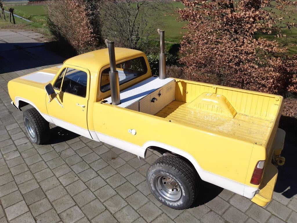 dodge w200 1976 lpg apk, Auto's, Oldtimers, Particulier, Dodge, LPG, SUV of Terreinwagen, Automaat, Geel, Zwart, Ophalen