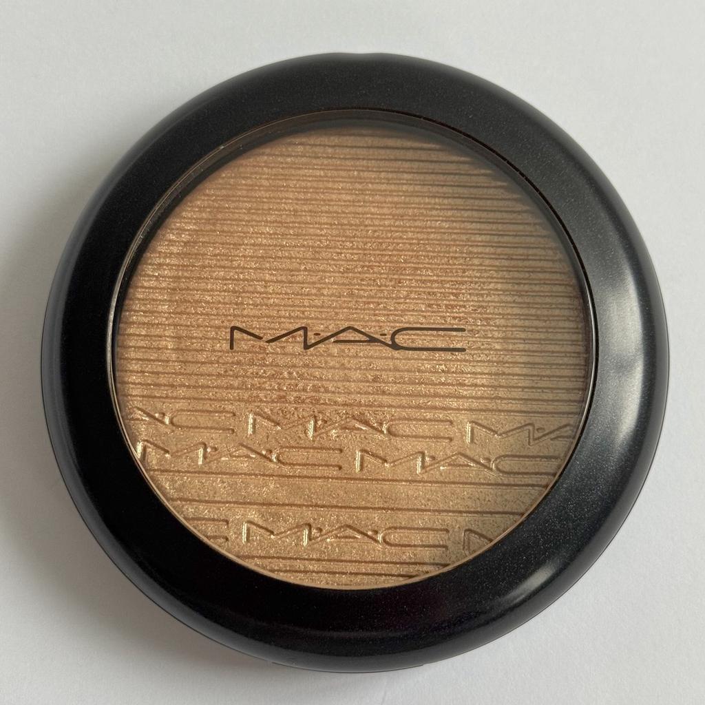 Mac Extra Dimension Skinfinish Highlighter Whisper of Gilt, Verzenden, Zo goed als nieuw, Gehele gezicht, Make-up