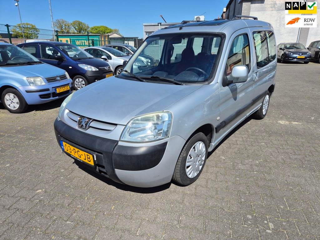 Peugeot Partner MPV Peugeot Partner MPV 1.6-16V XT Zenith, Stof, Gebruikt, 4 cilinders, 1226 kg