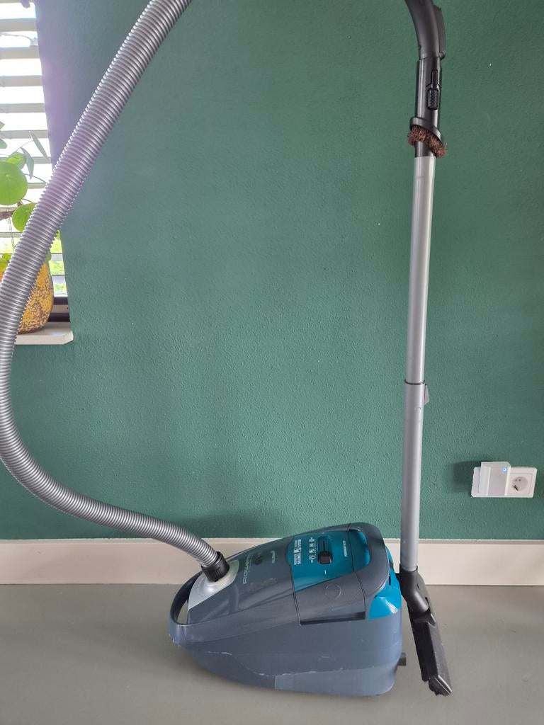 Stofzuiger Rowenta silence force, Witgoed en Apparatuur, Stofzuigers, Ophalen, Zo goed als nieuw, Stofzak, Stofzuiger