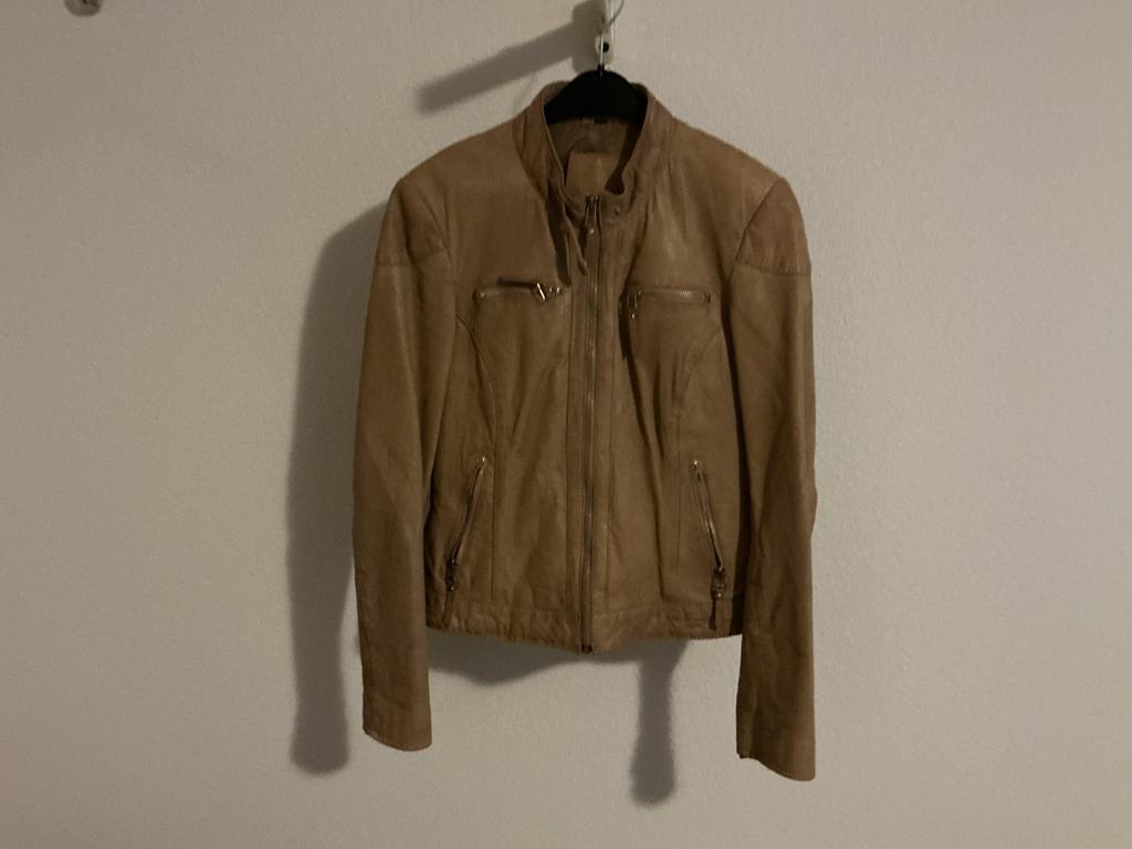 Stijlvol crèmekleurig leren jasje - Maat 38, Kleding | Dames, Jassen | Zomer, Ophalen of Verzenden, Gedragen, Maat 38/40 (M), Beige