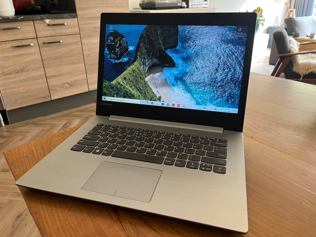 Lenovo ideapad 320-14isk, Gebruikt, 2 tot 3 Ghz, Qwerty, 14 inch