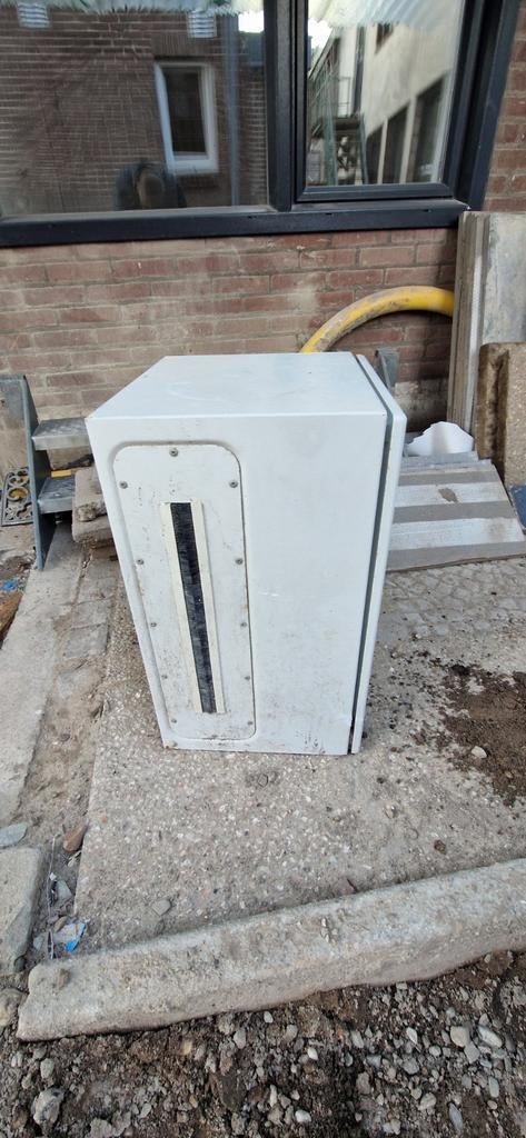 Robuuste betonnen brievenbus, Tuin en Terras, Brievenbussen, Ophalen of Verzenden, Gebruikt, Beton, Staande brievenbus