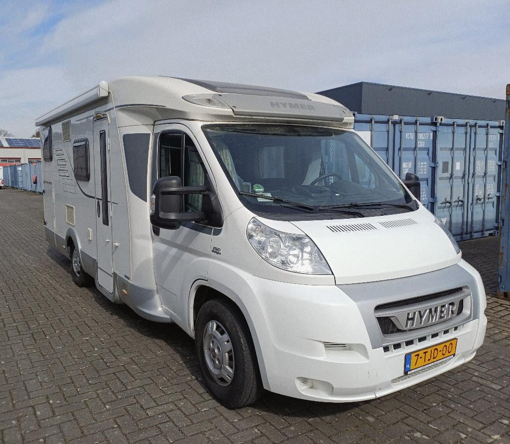 Camper Hymer T674CL, half integraal. Inzgst slechts 55007 km, Ringverwarming, Fiat, Koelkast, Luifel