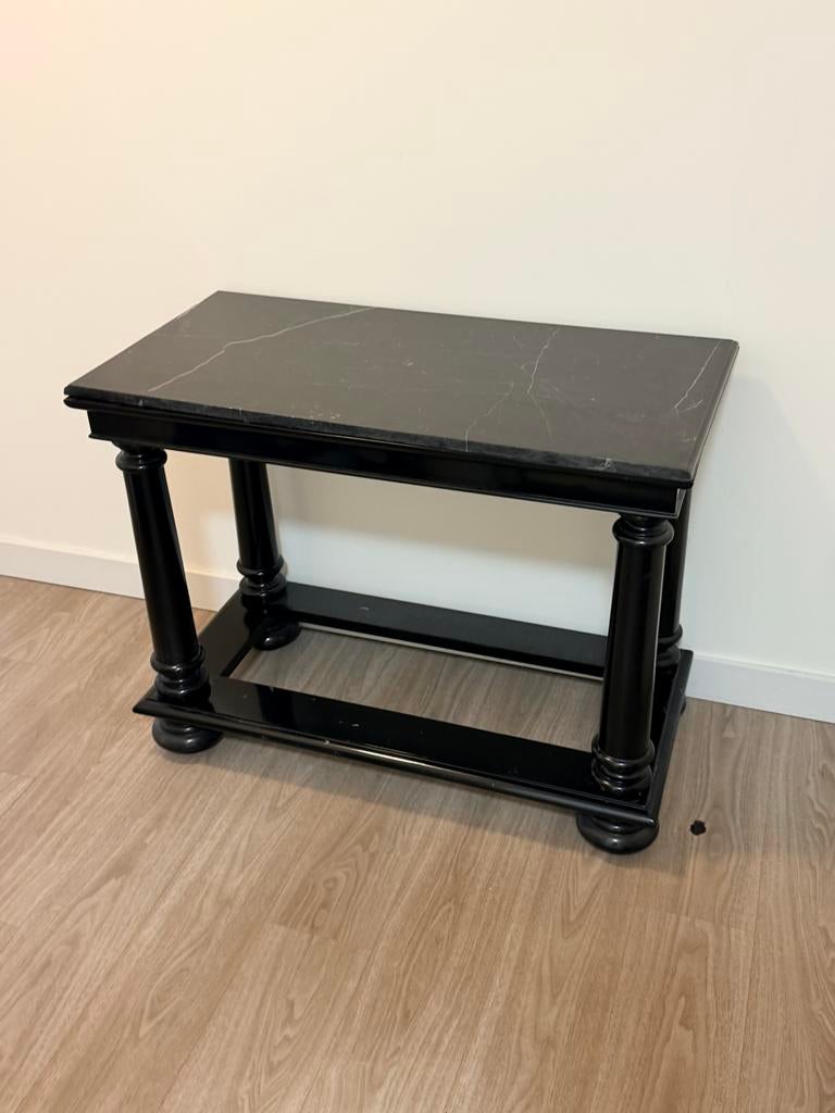 Prachtige zwarte antieke bijzettafel met marmeren plaat, Ophalen