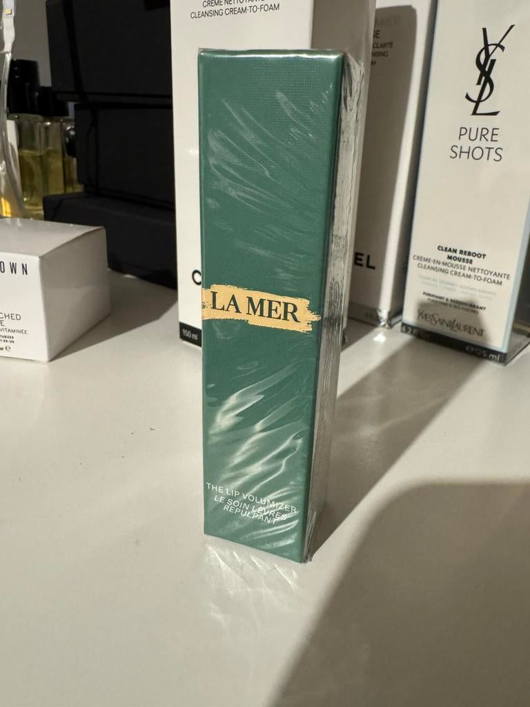 La met lipgloss, Ophalen of Verzenden, Nieuw