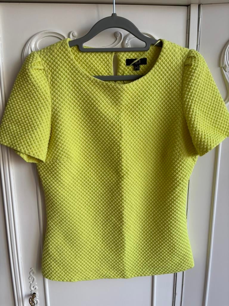 Nieuw lime shirt merk Maison 123 maat 34, Kleding | Dames, T-shirts, Overige kleuren, Nieuw, Ophalen of Verzenden, Korte mouw