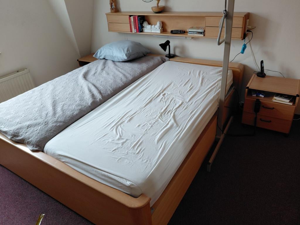 Houten tweepersoonsbed met verstelbaar frame, Ophalen, Tweepersoons, 140 cm, Hout