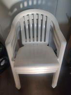 3 Grosfillex tuinstoelen, wit, stapelbaar, Ophalen, Gebruikt, Kunststof, Stapelbaar