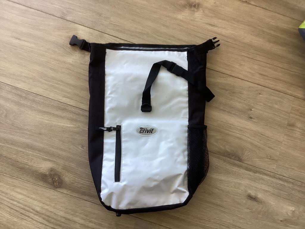 Te koop twee fietstassen geschikt voor en achter € 20,00, Ophalen, Gebruikt