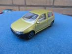 Burago Fiat Punto, Hobby en Vrije tijd, Modelauto's | 1:43, Ophalen of Verzenden, Zo goed als nieuw, Auto, Overige merken