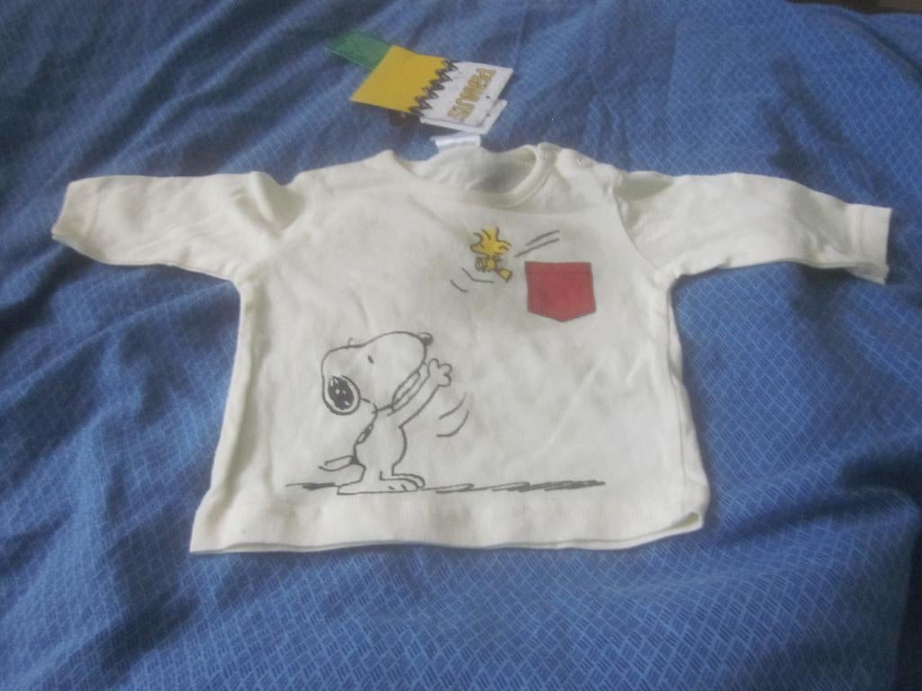 Nieuw ecru/zwart/ea shirtje Snoopy en Woodstock Peanuts 50, Kinderen en Baby's, Babykleding | Maat 50, Nieuw, Ophalen of Verzenden