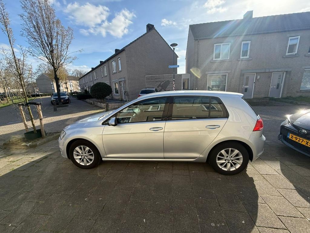 Volkswagen Golf 1.2 TSI 77KW 5D 2013 Grijs 153.232 km, Auto's, Volkswagen, Voorwielaandrijving, Stof, 4 cilinders, 610 kg