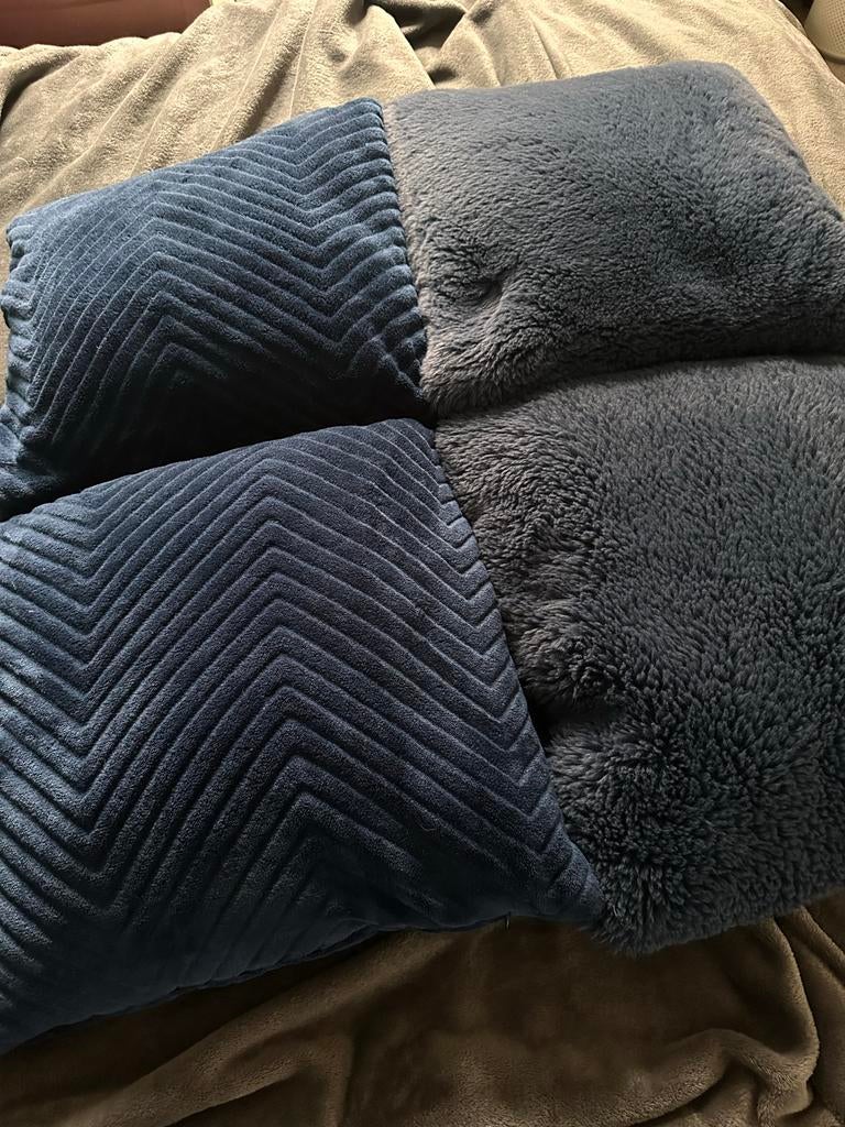 Set van 4 Dutch Decor sierkussens - Donkerblauw, Ophalen of Verzenden, Zo goed als nieuw, Blauw, Vierkant