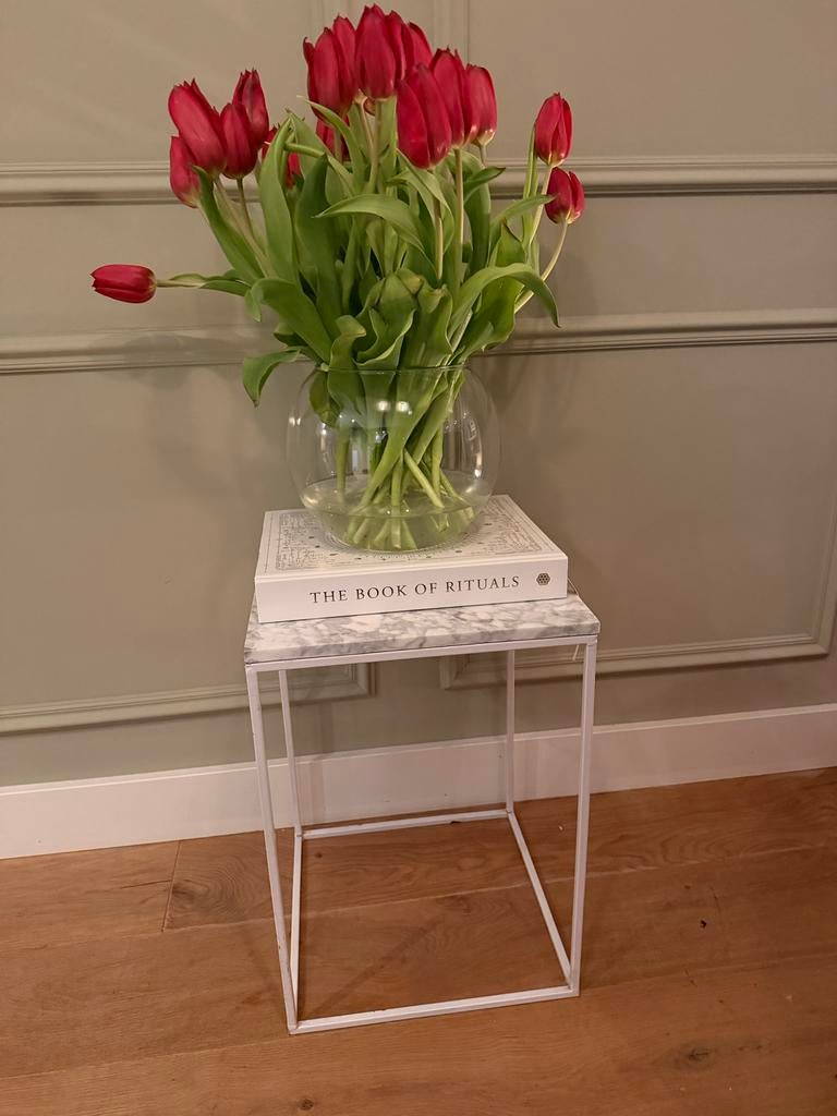 Bijzettafel met marmeren blad, Overige materialen, Minder dan 55 cm, Vierkant, Zo goed als nieuw