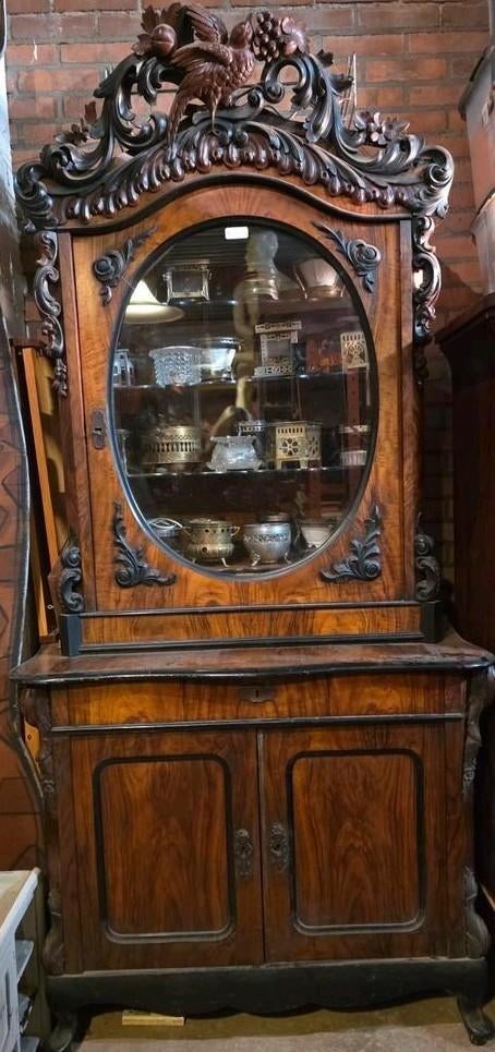 Bonheur vitrinekast van notenhout, Antiek en Kunst, Ophalen of Verzenden