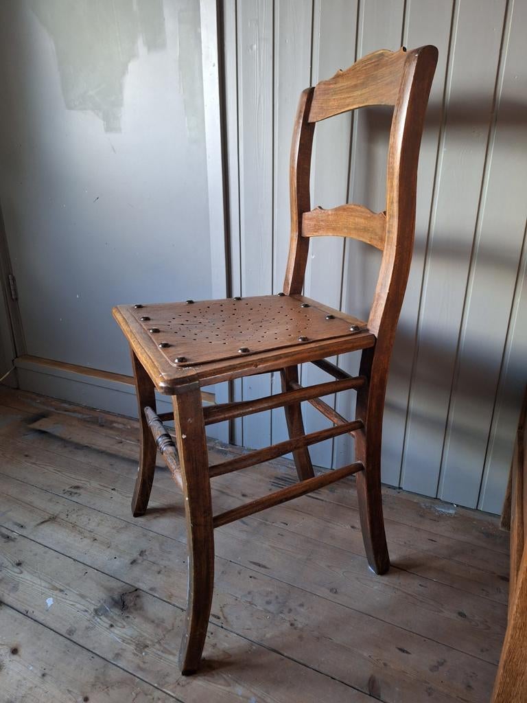 Antieke stoel, Ophalen