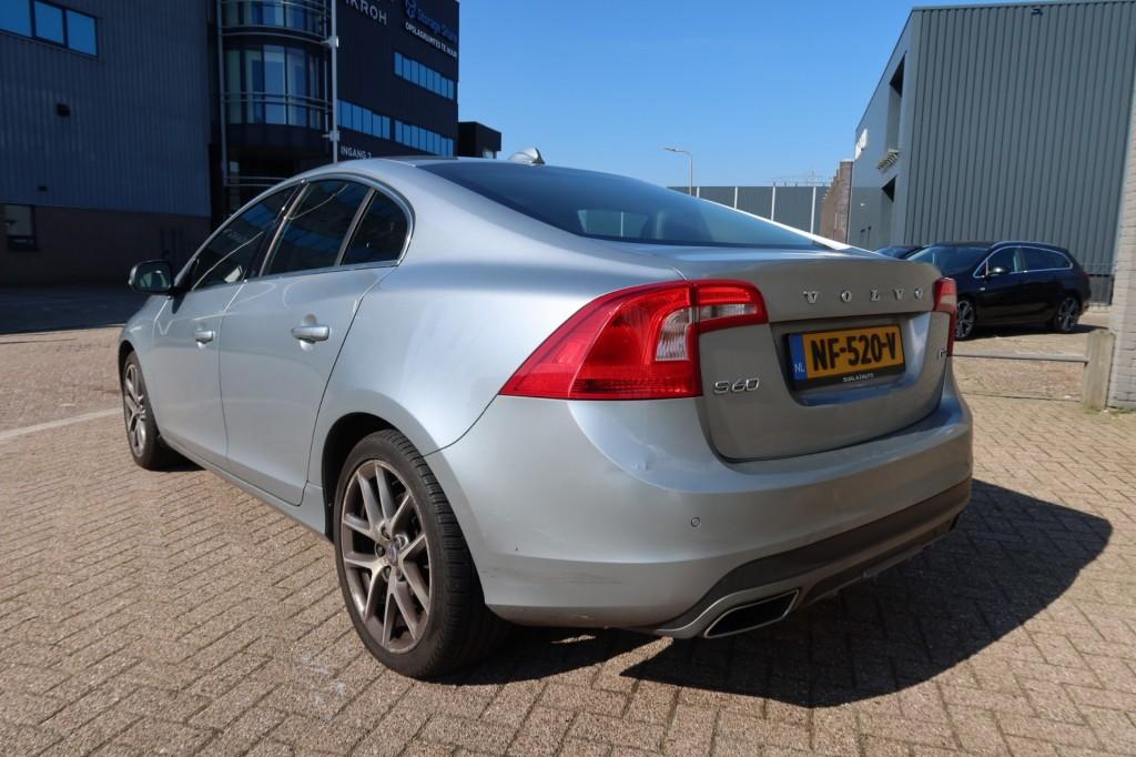 Volvo S60 2.0 D2 NORDIC+, NAVI , XENON, TREKHAAK, Auto's, Volvo, Voorwielaandrijving, 4 cilinders, 1969 cc, S60