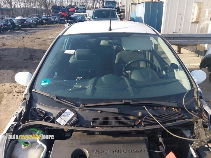 Voorruit van een Ford Fiesta, Gebruikt, -, -, Ford