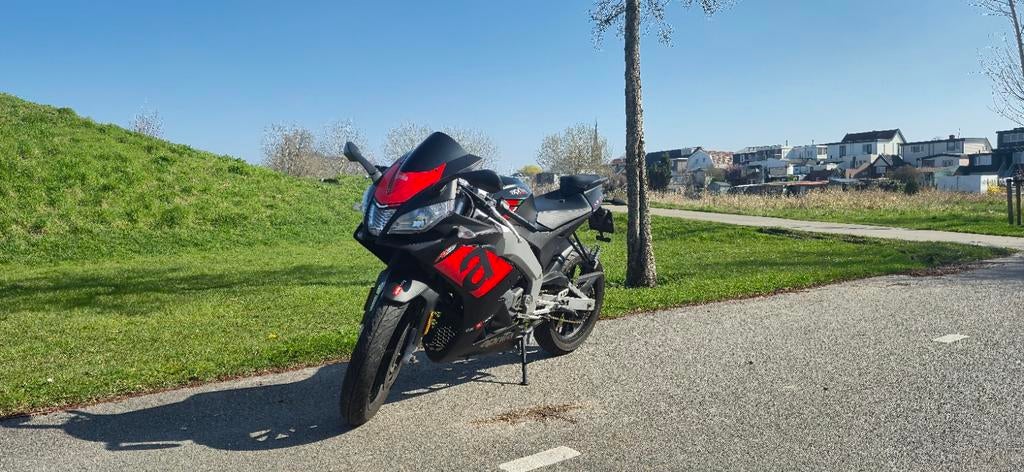 Aprilia rs50 2020 5600km 2e eigenaar, 6 versnellingen, Zo goed als nieuw, 50 cc, Ophalen