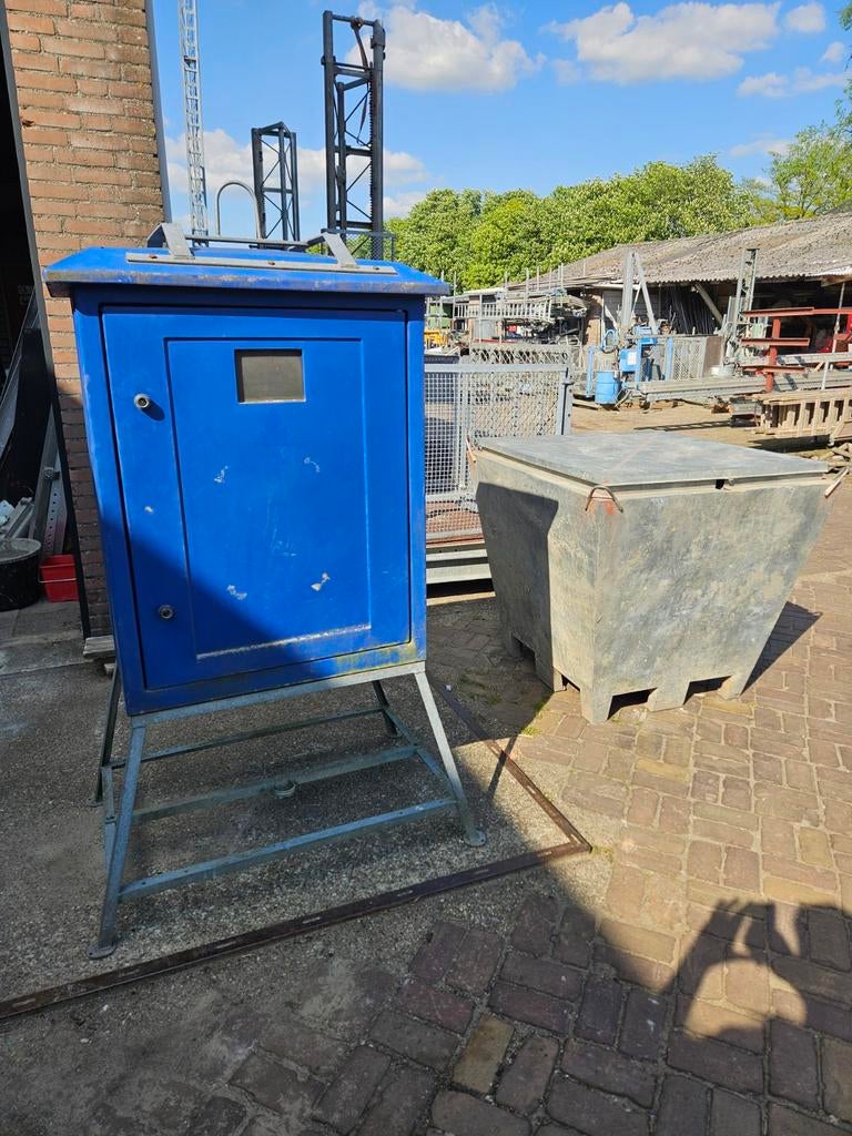 Bouwstroomkast en bouw waterput set gebruikt, Ophalen, ., ., .