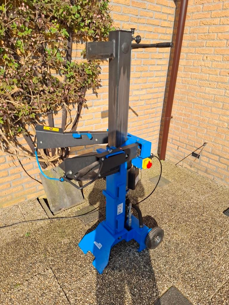 Gebruikte Güde kloofmachine 6 ton, 230V 3000W, Ophalen, Gebruikt, Elektrisch, Staand