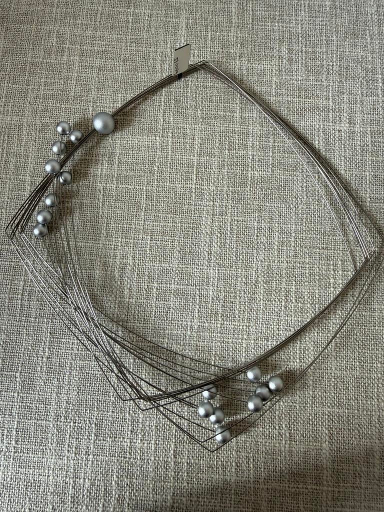 Step by step / Zilverkleurige ketting met kralen, Sieraden, Tassen en Uiterlijk, Ophalen of Verzenden, Zo goed als nieuw, Zilver