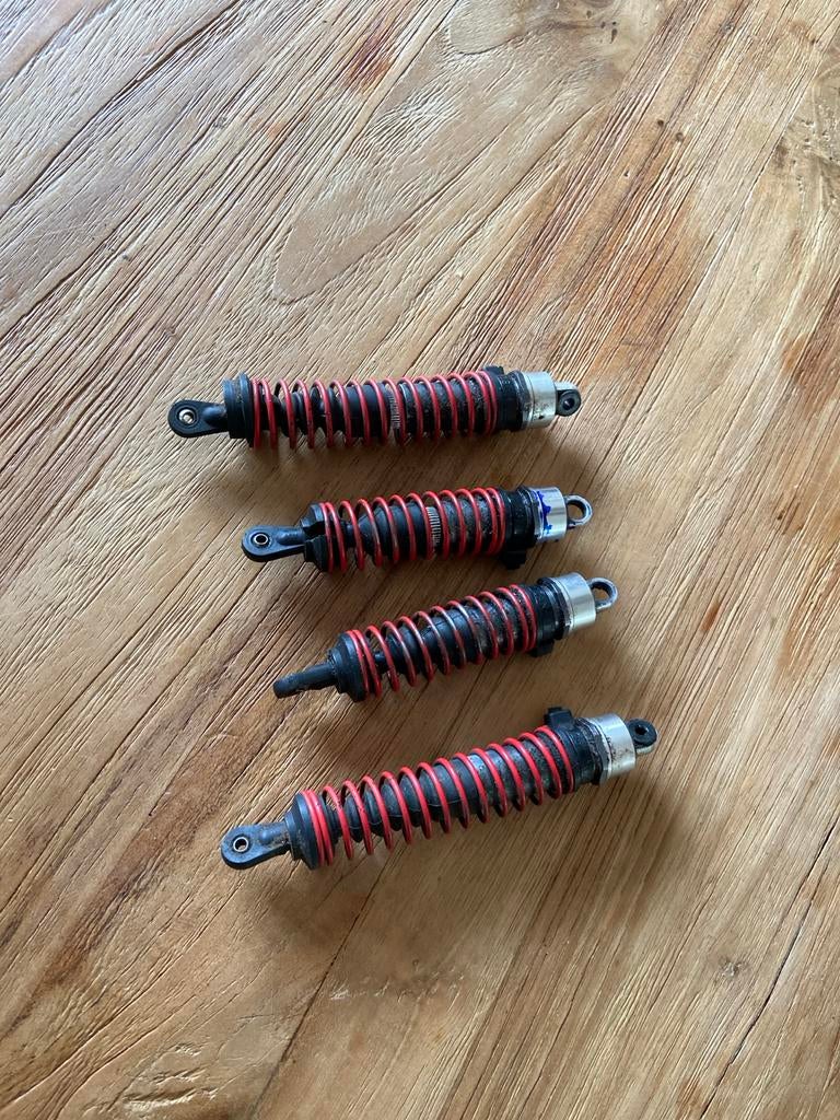 RC 1/8 Vering - Gebruikt maar in goede staat, Ophalen of Verzenden, Gebruikt, Groter dan 1:32, Auto