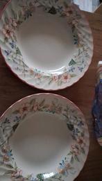 2 diepe borden Sons&Field servies met bloemmotief, Gebruikt, Keramiek, Ophalen of Verzenden, Bord(en)