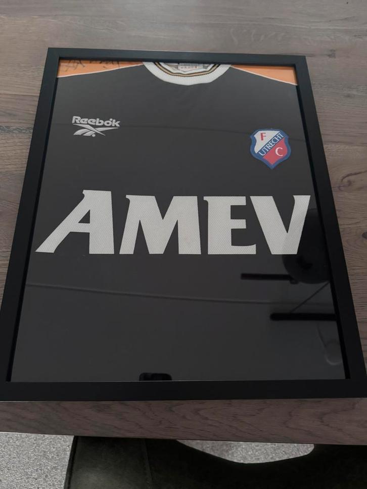 Fc Utrecht shirt met handtekening Michael Mols, Kleding | Heren, T-shirts, Zo goed als nieuw, Overige maten, Ophalen of Verzenden