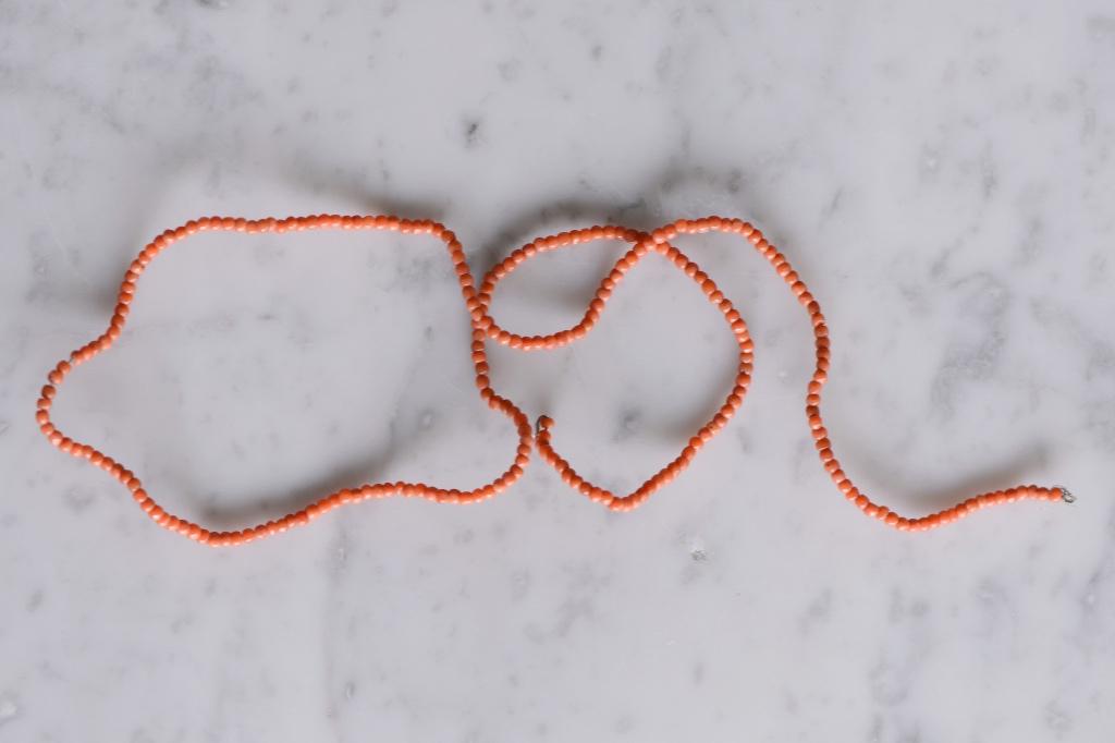 ✅ Lang snoer natuurlijke BLOEDKORAAL 57 cm., Sieraden, Tassen en Uiterlijk, Kettingen, Gebruikt, Ophalen of Verzenden, Steen of Mineraal