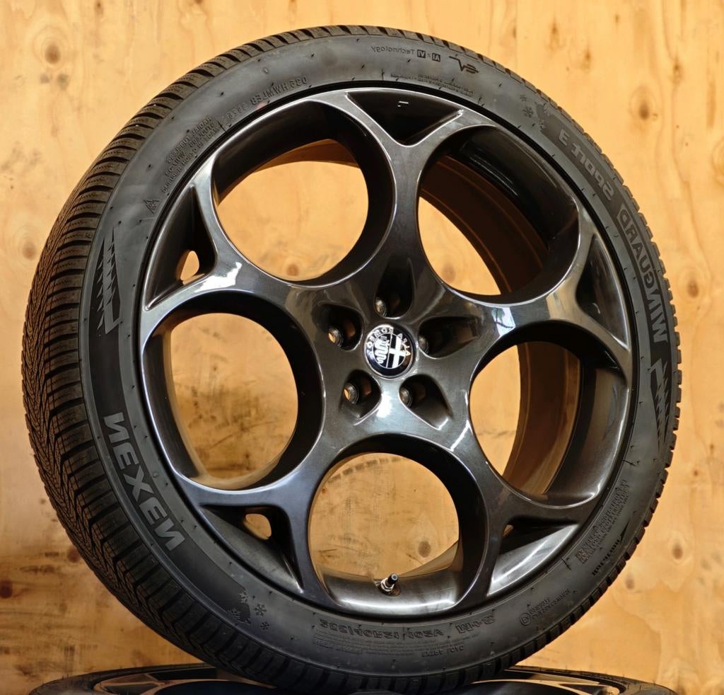 Org. 21" ALFA ROMEO STELVIO velgen WINTER, Auto-onderdelen, Banden en Velgen, Gebruikt, 255 mm, Alfa, Banden en Velgen