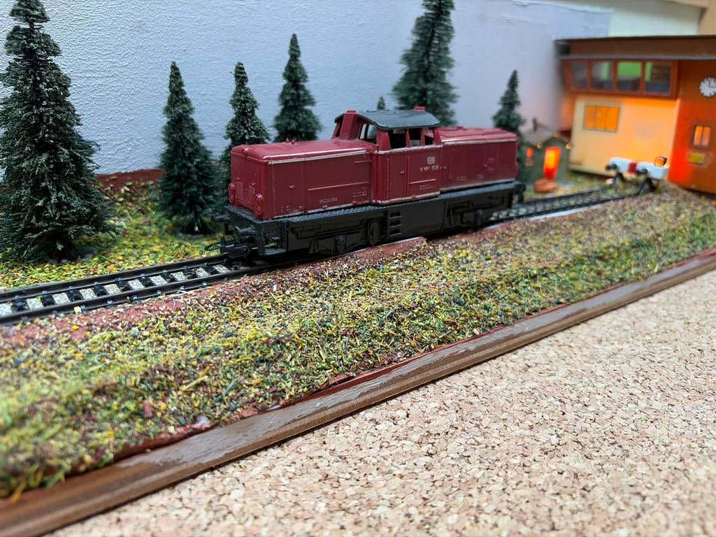 Lima Locomotief DB V60 - Rood, Gebruikt, Hobby en Vrije tijd, Modeltreinen | H0, Ophalen, Wisselstroom, Gebruikt, Locomotief