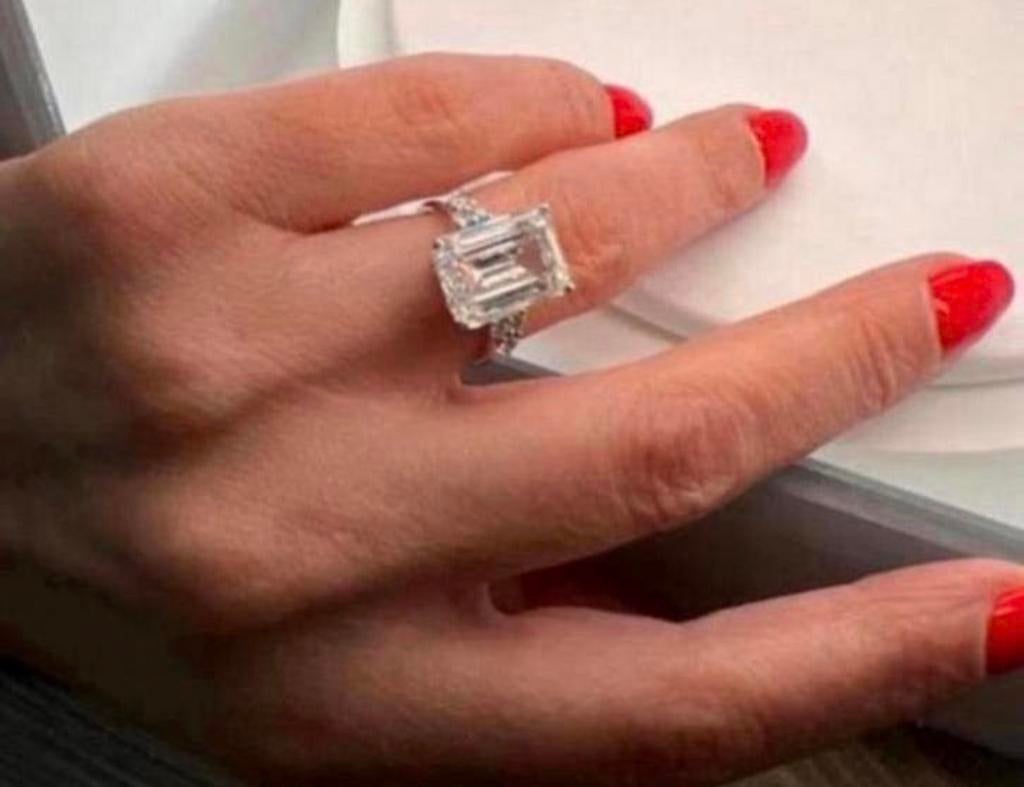 Schitterende 3.38ct Smaragd Lab Diamant Ring 14k Witgoud, Sieraden, Tassen en Uiterlijk, Ringen, Wit, Nieuw, Ophalen of Verzenden