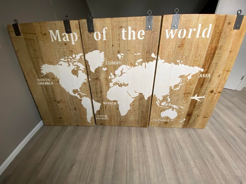 Houten Wereldkaart Drieluik - Natural Collections, Huis en Inrichting, Woonaccessoires | Wanddecoraties, Ophalen, Zo goed als nieuw
