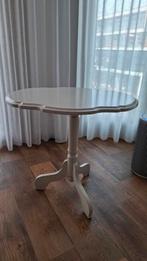 Brocant bijzettafeltje Riviera Maison stijl, Huis en Inrichting, Tafels | Bijzettafels, Minder dan 55 cm, Overige vormen, Hout