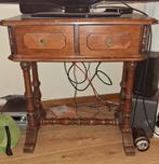 Antieke tafeltje, Huis en Inrichting, Tafels | Sidetables, Antiek, Gebruikt, 50 tot 100 cm, Ophalen of Verzenden