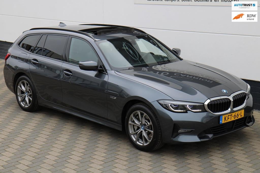 BMW 3-serie Touring 330e xDrive Pano HUD Trekhaak BTW !, Auto's, BMW, 1998 cc, Gebruikt, Zwart, 1865 kg