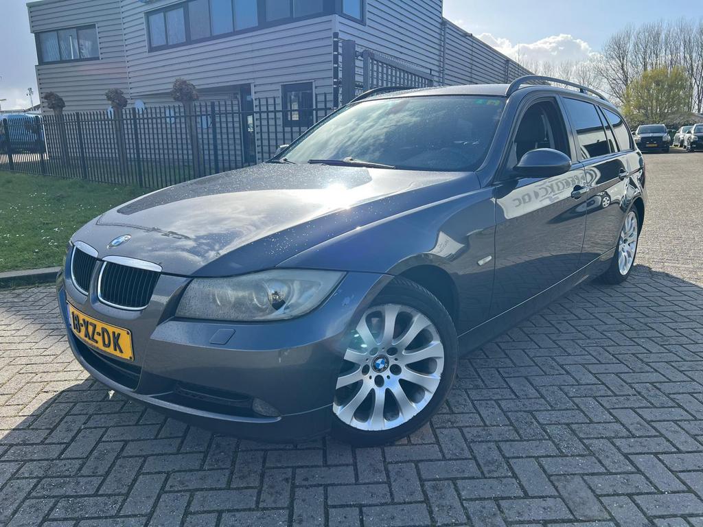 BMW 3-Serie 2.0 318d Touring 2007 Leer Cruise, Auto's, BMW, Achterwielaandrijving, 1995 cc, Zwart, 4 cilinders