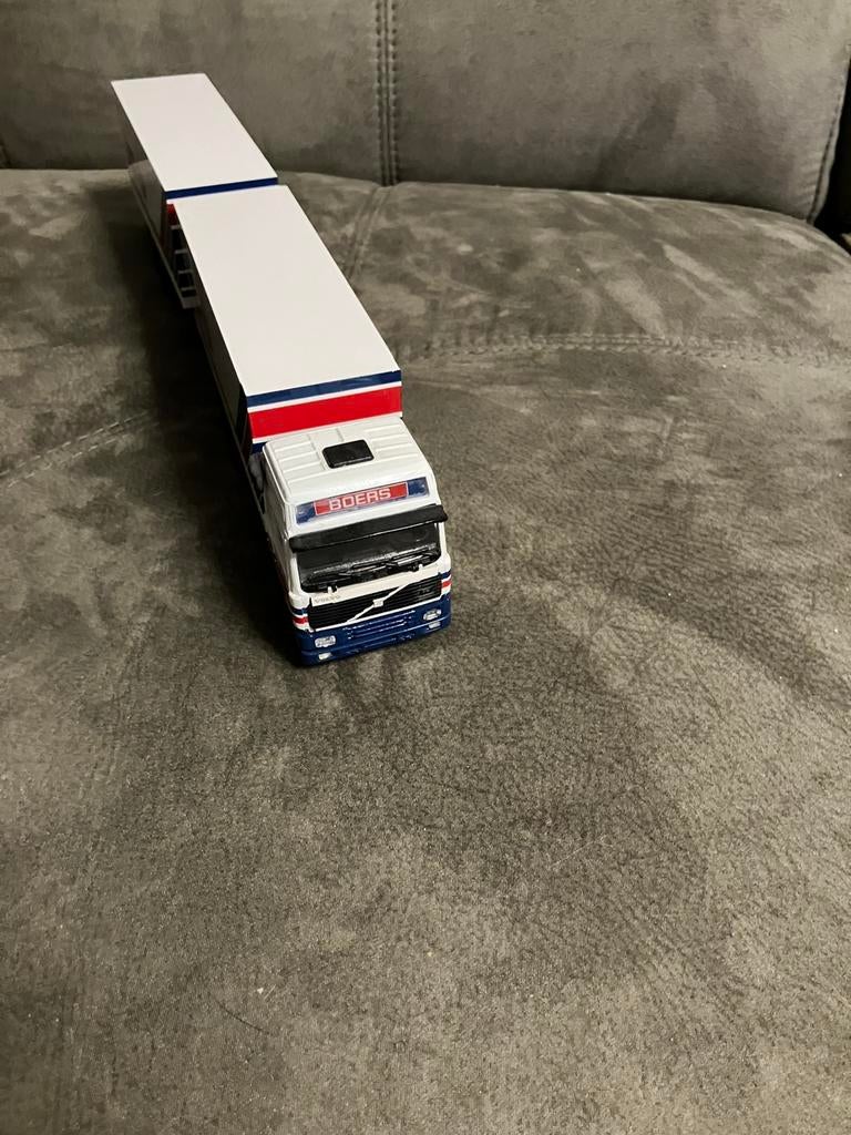 Tekno volvo f 12 boers transport, Hobby en Vrije tijd, Modelauto's | 1:50, Ophalen of Verzenden, Zo goed als nieuw, Bus of Vrachtwagen