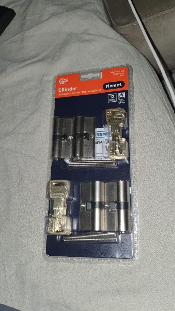 Nemef 142/9-4 NF4, Doe-het-zelf en Verbouw, Hang- en Sluitwerk, Nieuw, Slot, Ophalen of Verzenden