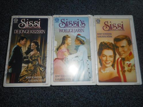 SISSI! 3 Mooie Speelfilm Klassiekers Op VIDEO!, Cd's en Dvd's, VHS | Film, Zo goed als nieuw, Overige genres, Alle leeftijden